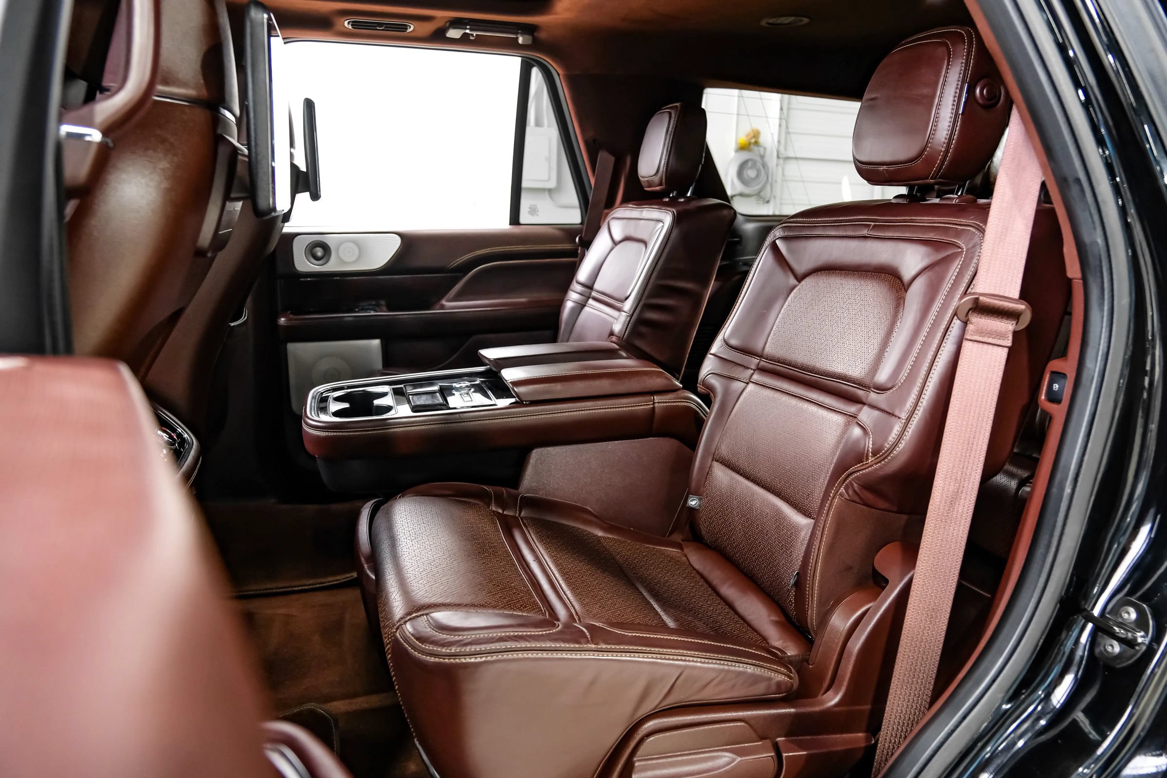 Used 2018 Lincoln Navigator Black Label w/ Cargo Package AWD/4WD image 57