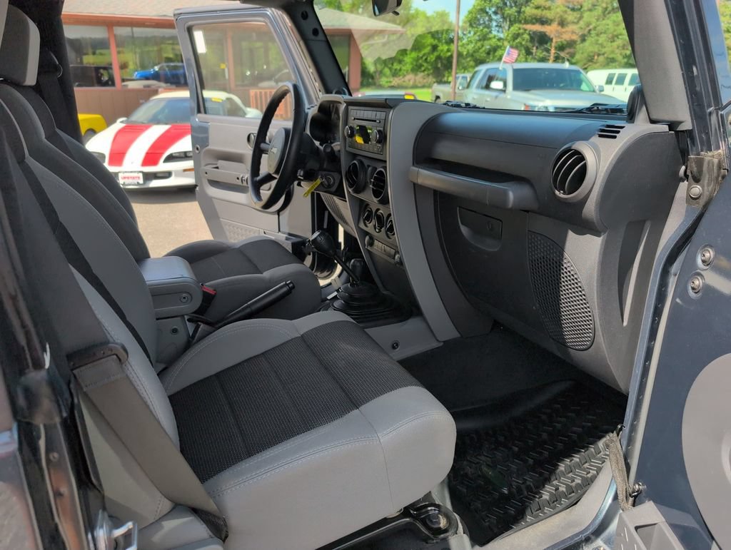 Used 2007 Jeep Wrangler X AWD/4WD image 13