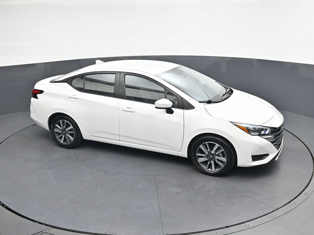 Used 2025 Nissan Versa SV FWD image 21