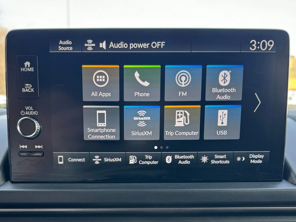 Used 2025 Honda Pilot TrailSport image 34