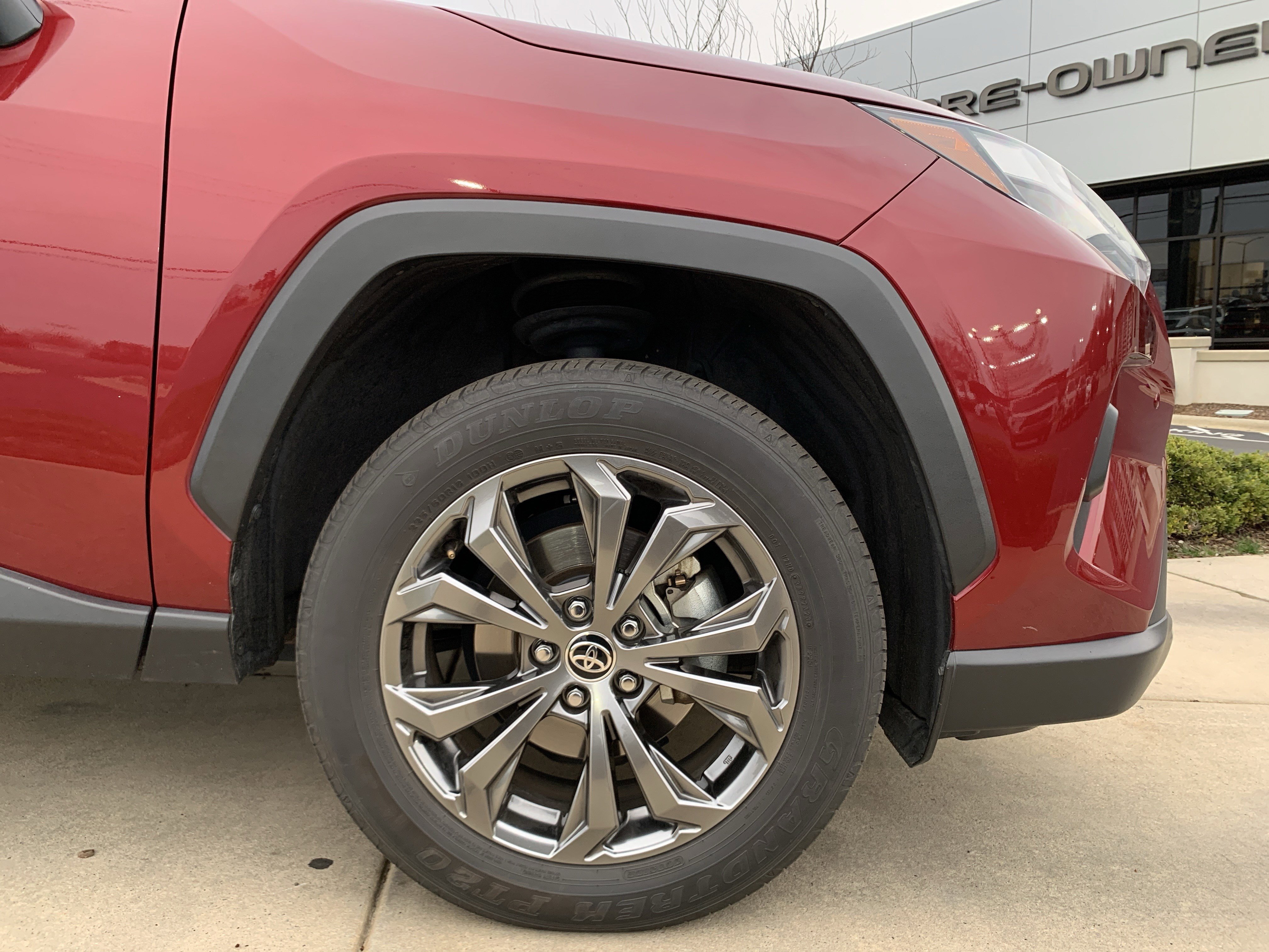 Used 2023 Toyota RAV4 Limited image 13