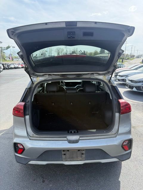 Used 2022 Kia Niro Touring Special Edition FWD image 6