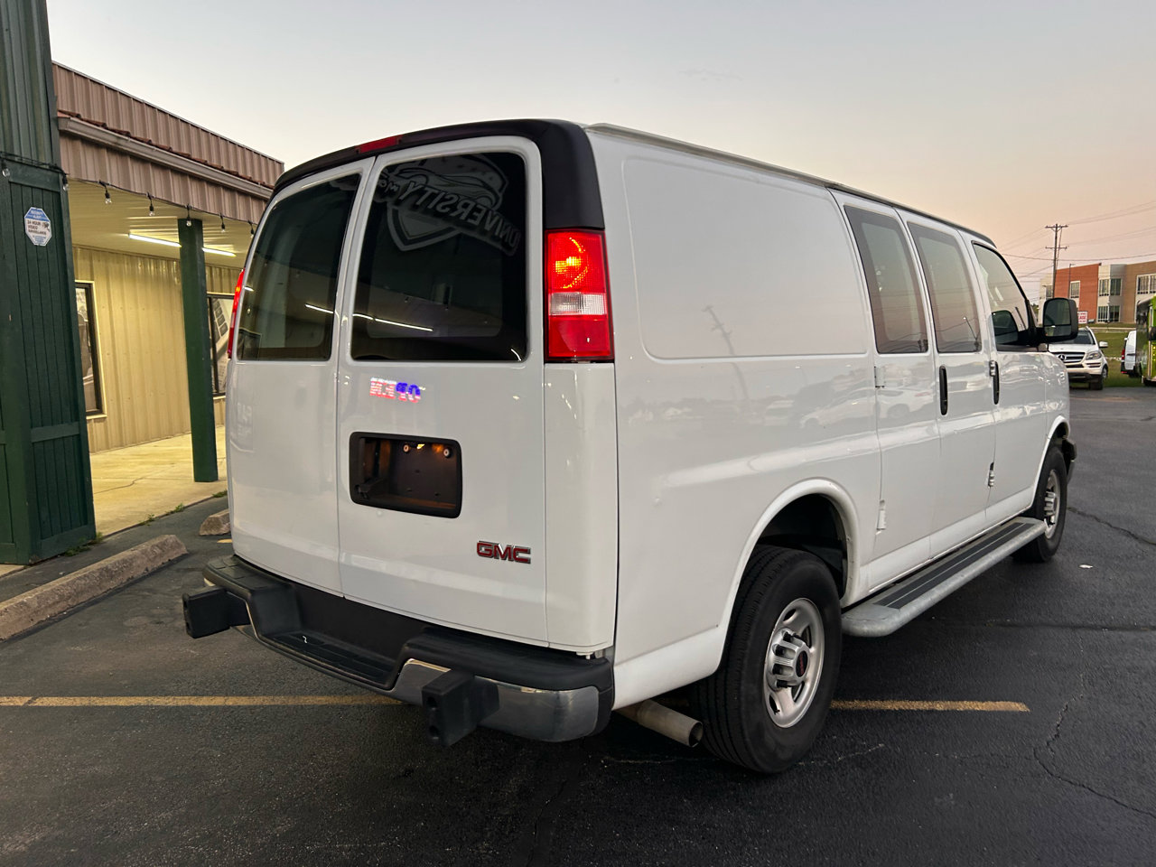 Used 2022 GMC Savana 2500 w/ Driver Convenience Package image 3