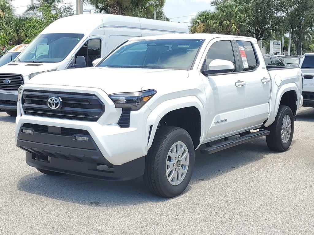 New 2025 Toyota Tacoma SR5