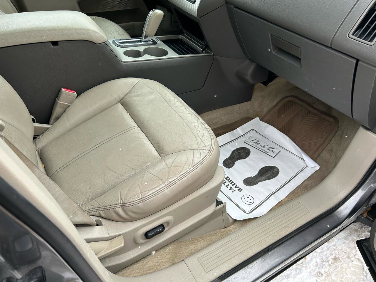 Used 2009 Ford Edge SEL FWD image 12