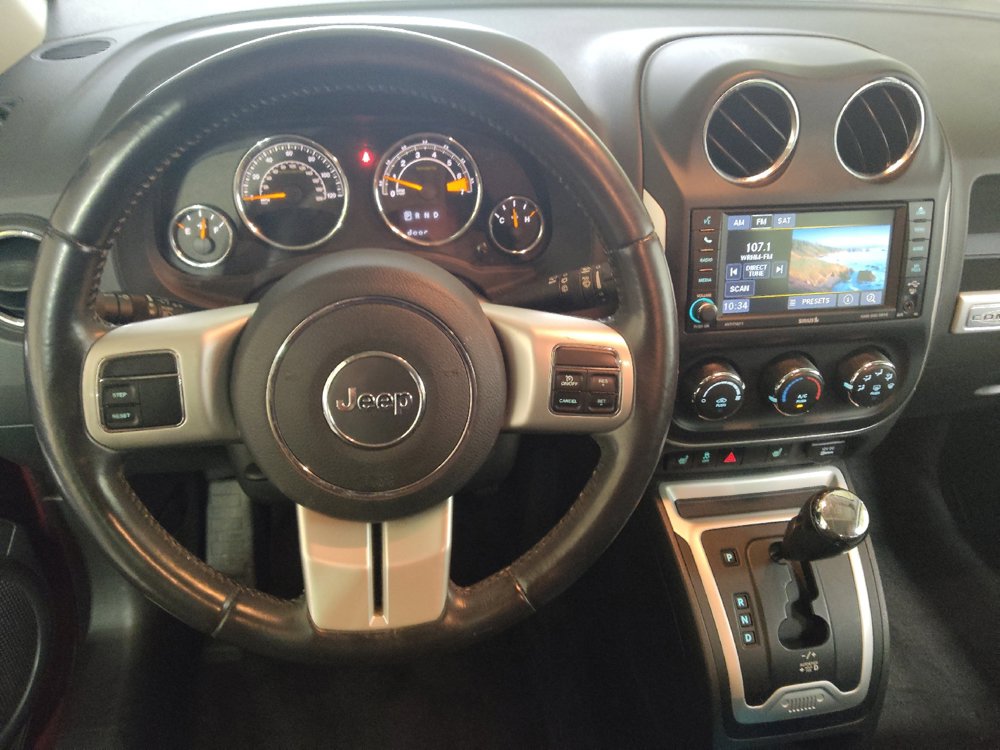 Used 2017 Jeep Compass Latitude AWD/4WD image 22