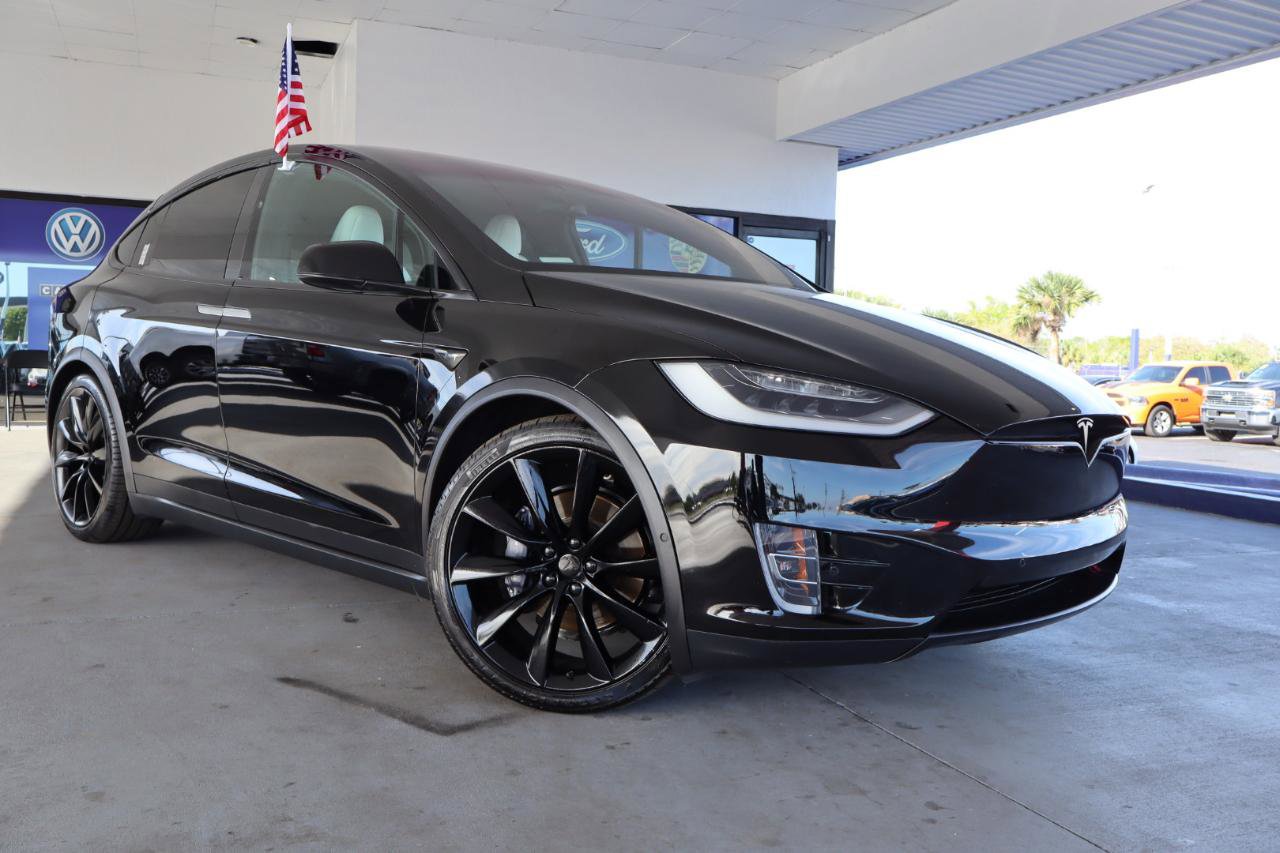 Used 2021 Tesla Model X Long Range image 3