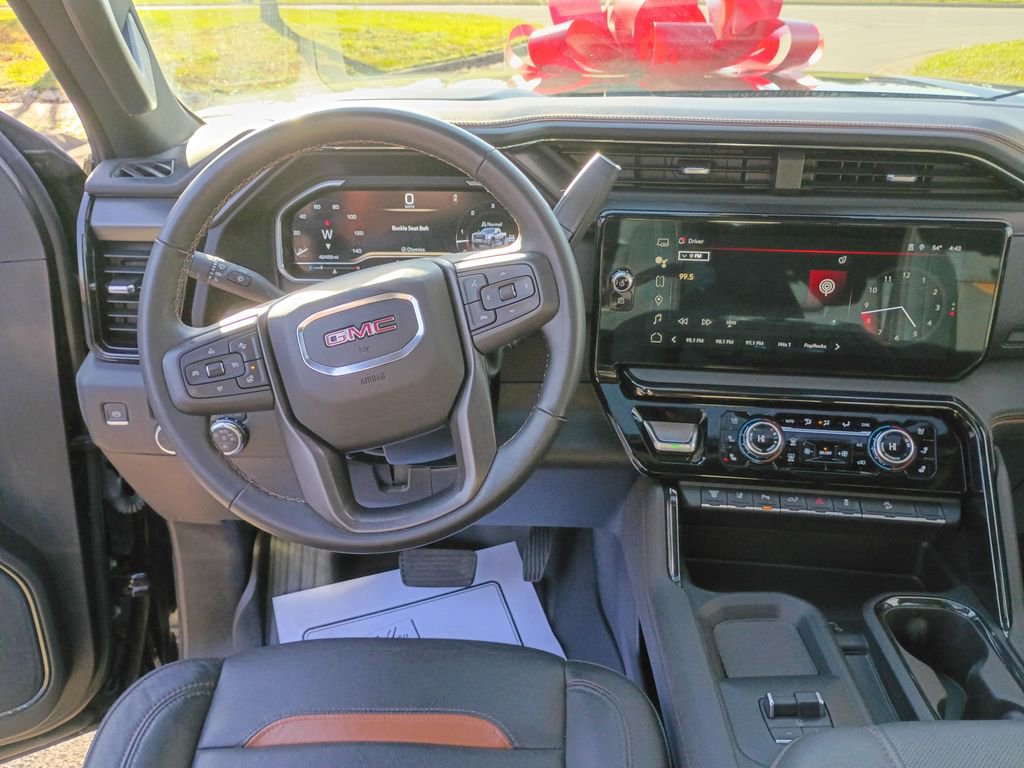 Used 2024 GMC Sierra 2500 AT4 w/ AT4 Premium Plus Package image 13