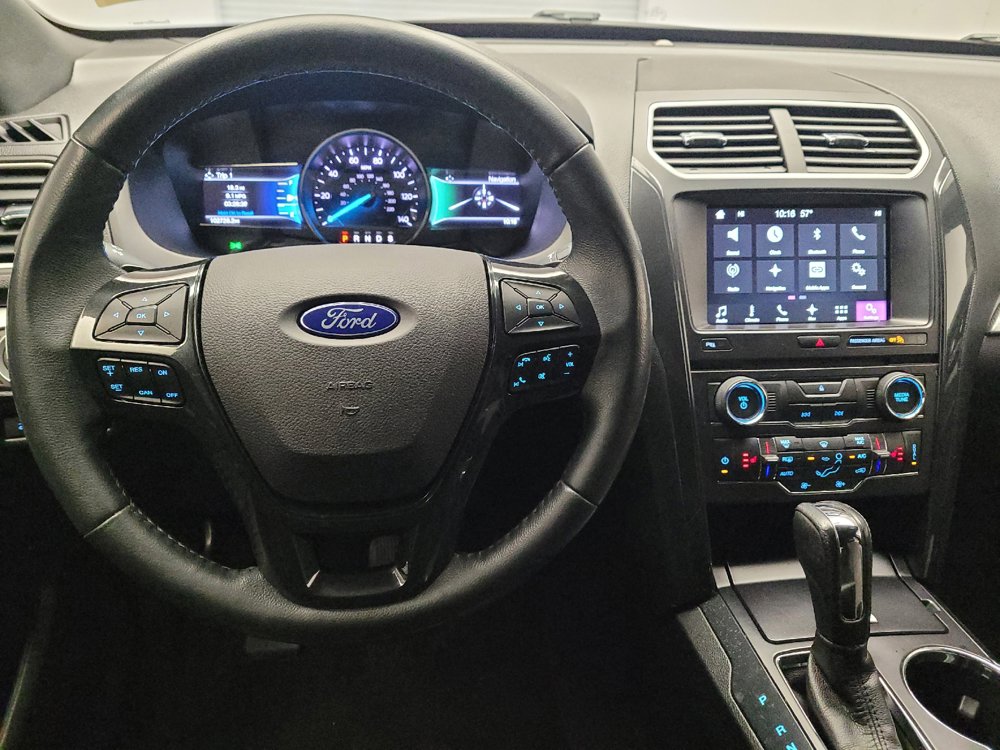 Used 2017 Ford Explorer XLT FWD image 22