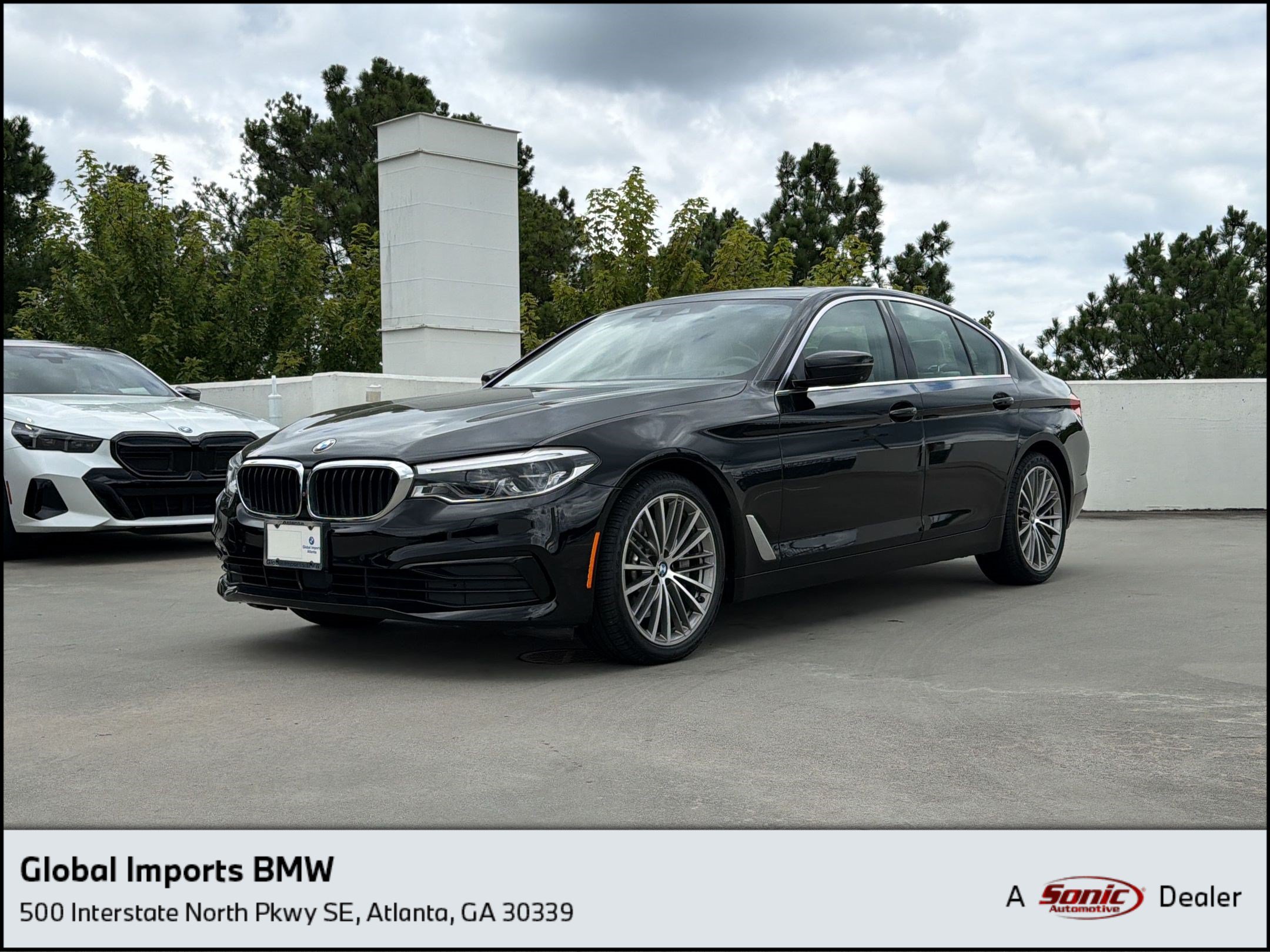 Used 2019 BMW 530i xDrive w/ Premium Package AWD/4WD image 1