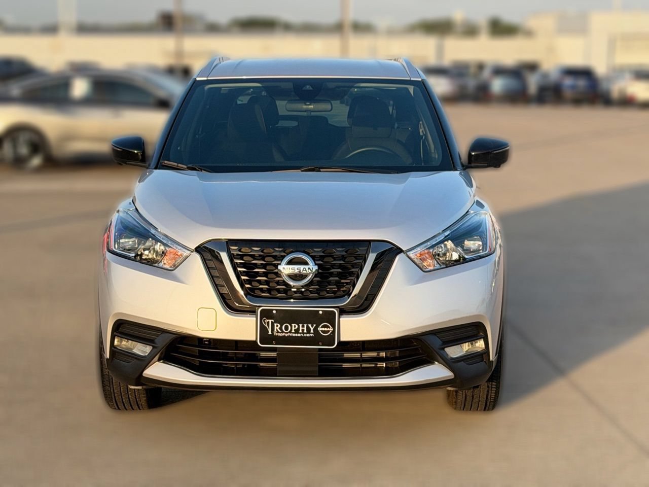 Certified 2020 Nissan Kicks SR FWD image 3