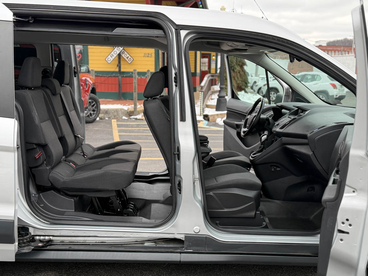 Used 2016 Ford Transit Connect XL image 13