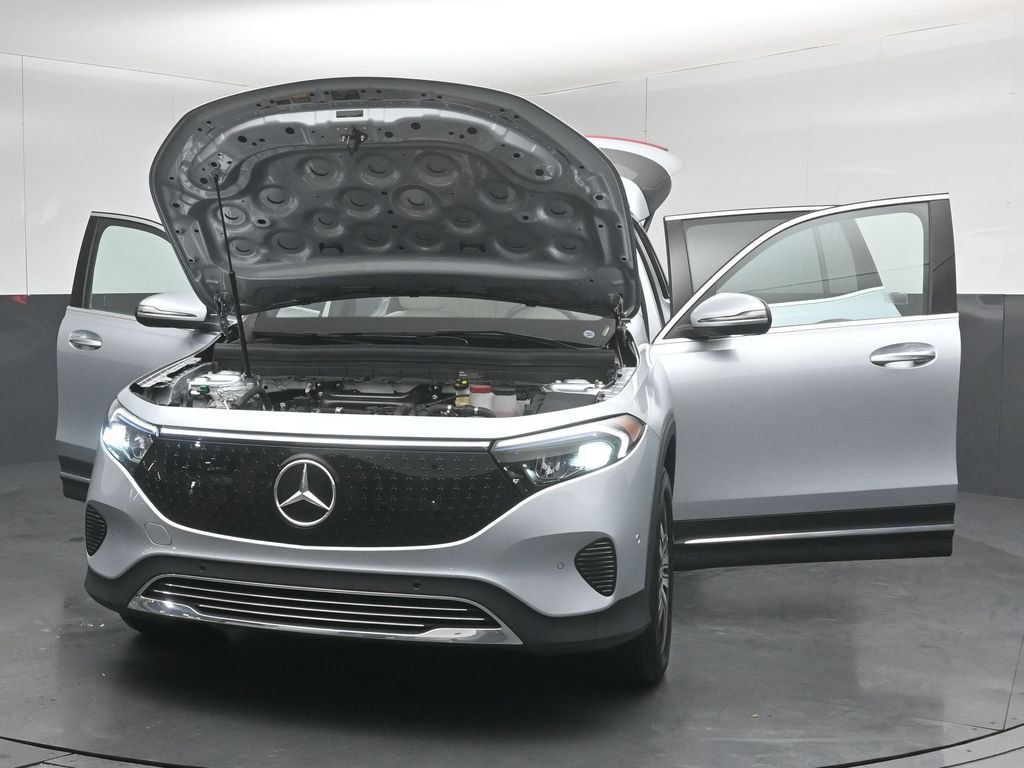 Used 2024 Mercedes-Benz EQB 300 4MATIC w/ Winter Package image 57