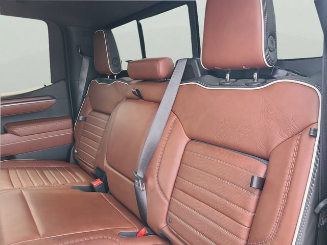 Used 2025 GMC Sierra 1500 Denali Ultimate AWD/4WD image 5