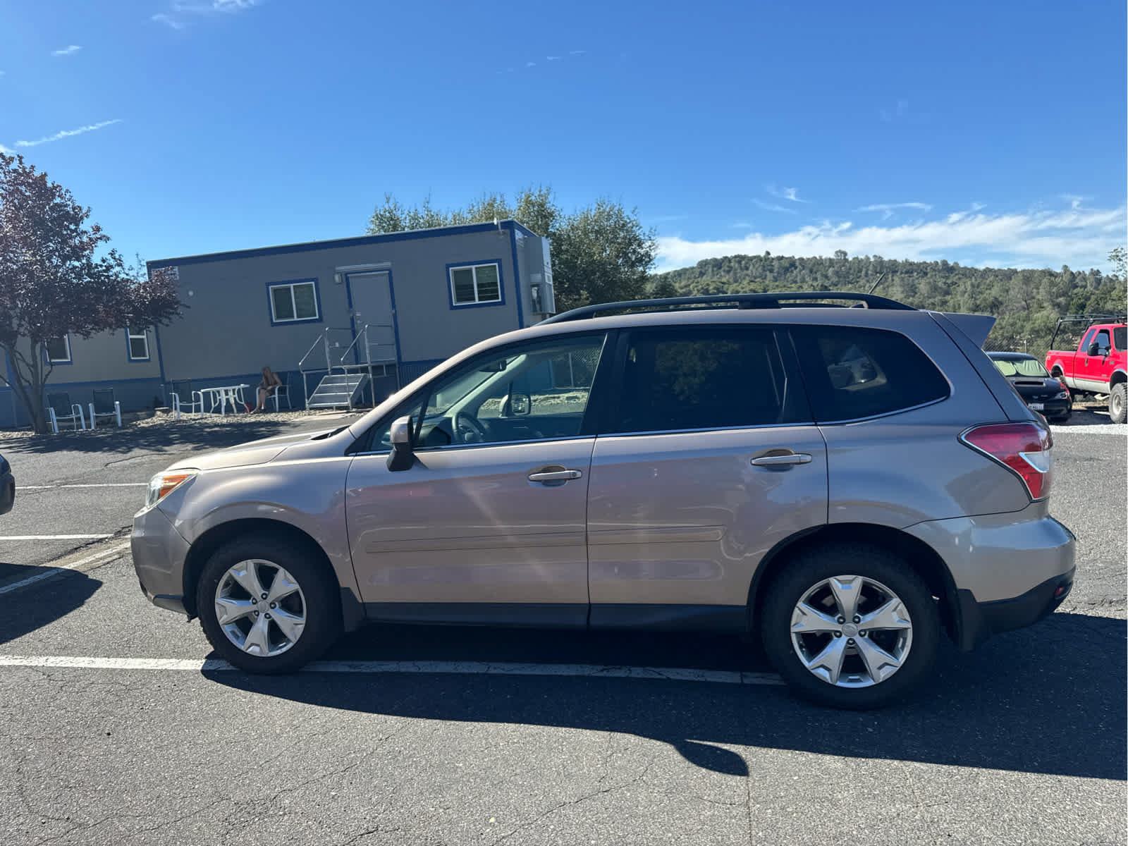 Used 2014 Subaru Forester 2.5i Limited w/ Popular Package #2 AWD/4WD image 8