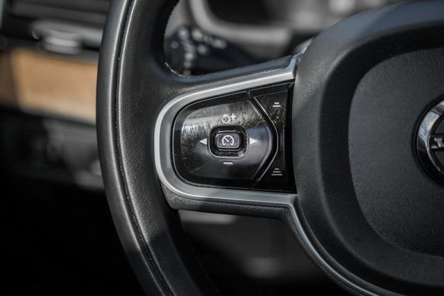Used 2022 Volvo XC90 T5 Momentum w/ Advanced Package image 28