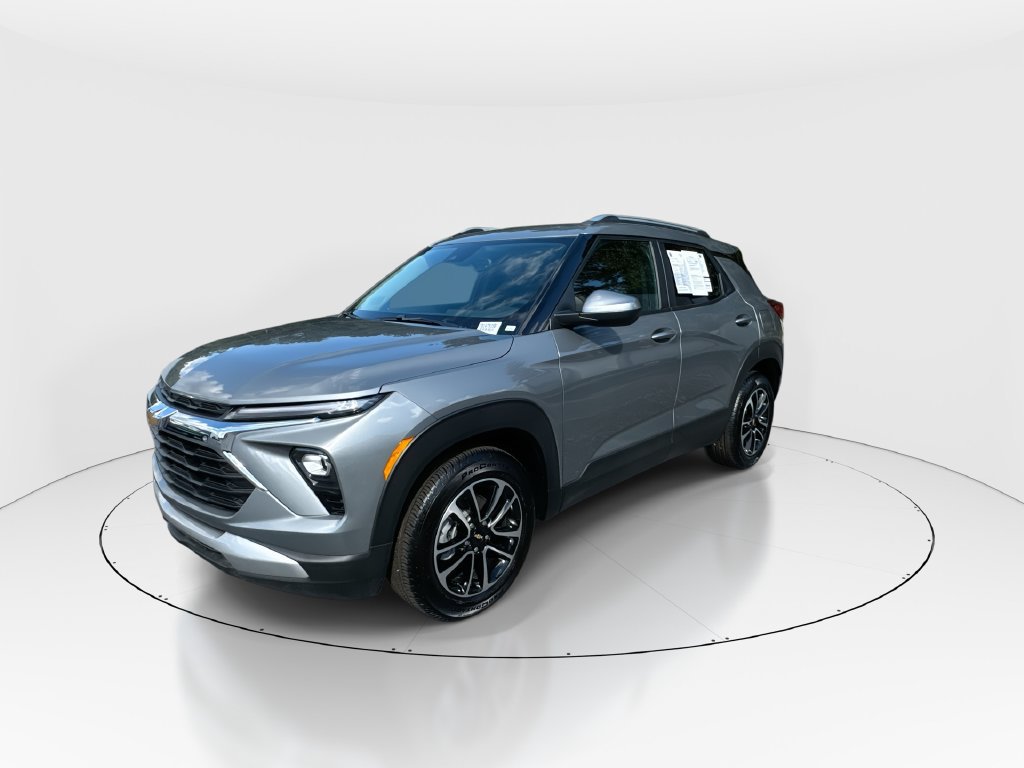 Used 2026 Chevrolet TrailBlazer LT w/ Convenience Package FWD image 4