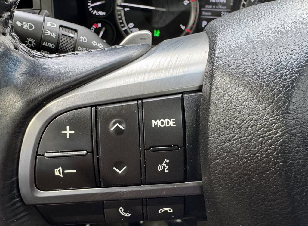 Used 2018 Lexus LX 570 4WD image 20