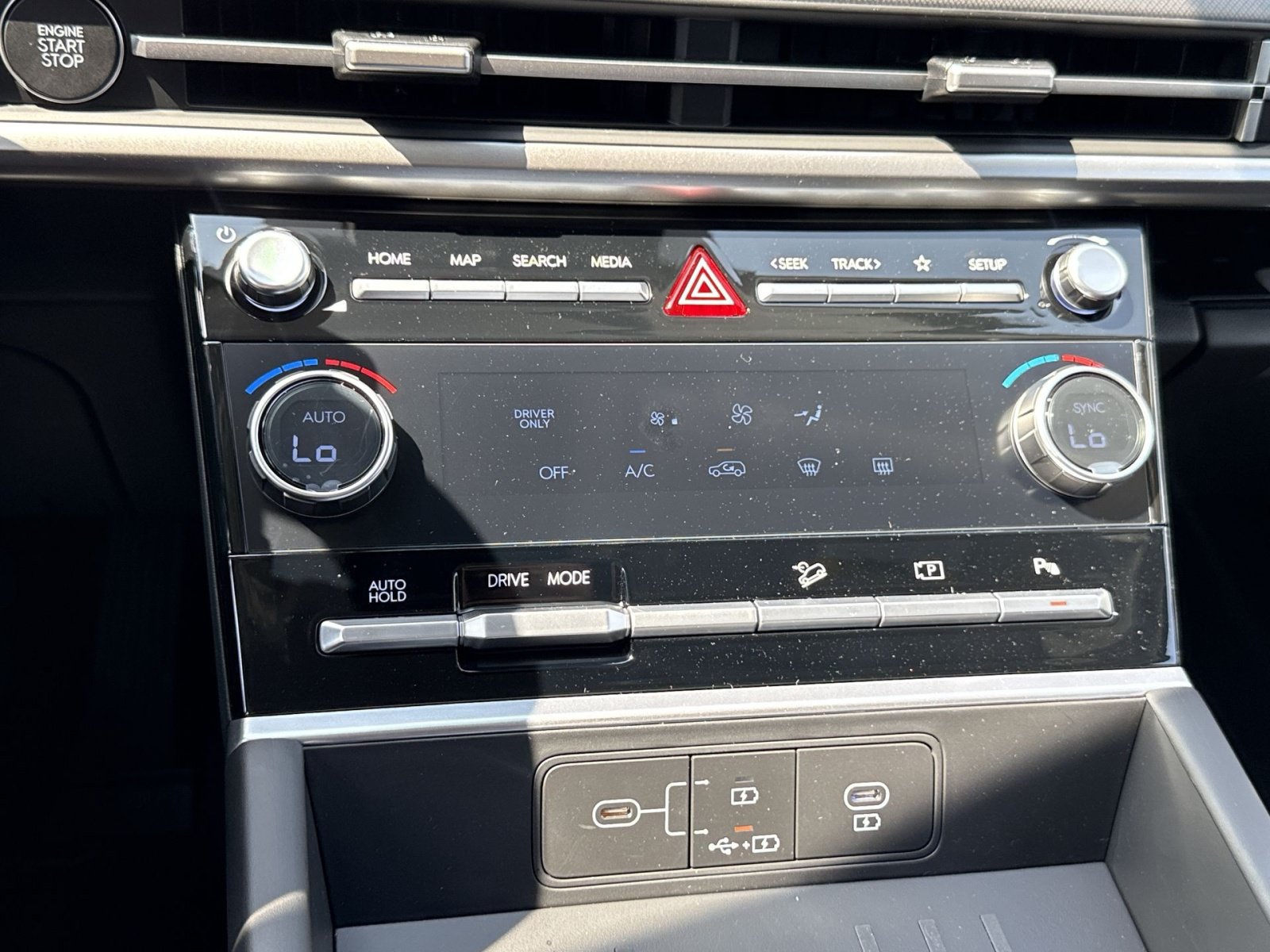 New 2026 Hyundai Santa Fe SE FWD image 21
