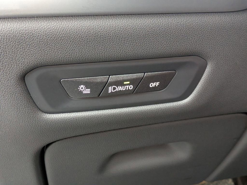 Certified 2024 BMW X5 xDrive40i w/ Premium Package image 17