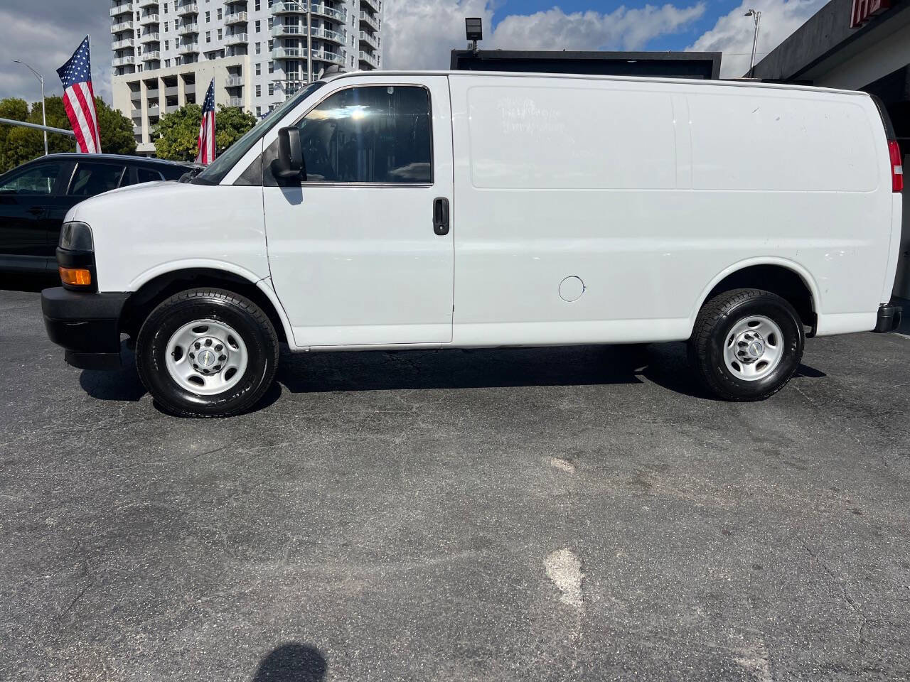 Used 2021 Chevrolet Express 2500 2500 3dr Cargo Van w/ Driver Convenience Package image 2