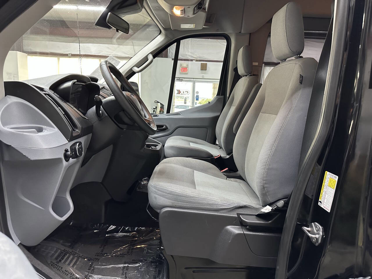 Used 2019 Ford Transit 350 XLT image 11