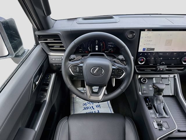 New 2026 Lexus GX 550 w/ Cold Area Package AWD/4WD image 18