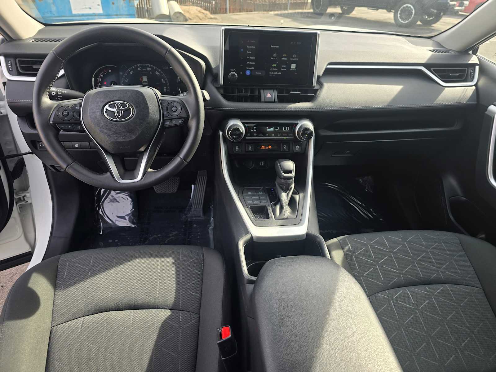 Used 2025 Toyota RAV4 XLE w/ Weather Package image 20