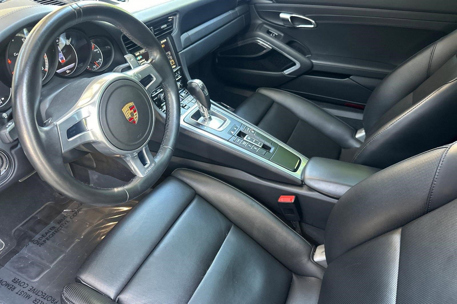 Used 2016 Porsche 911 Turbo image 4