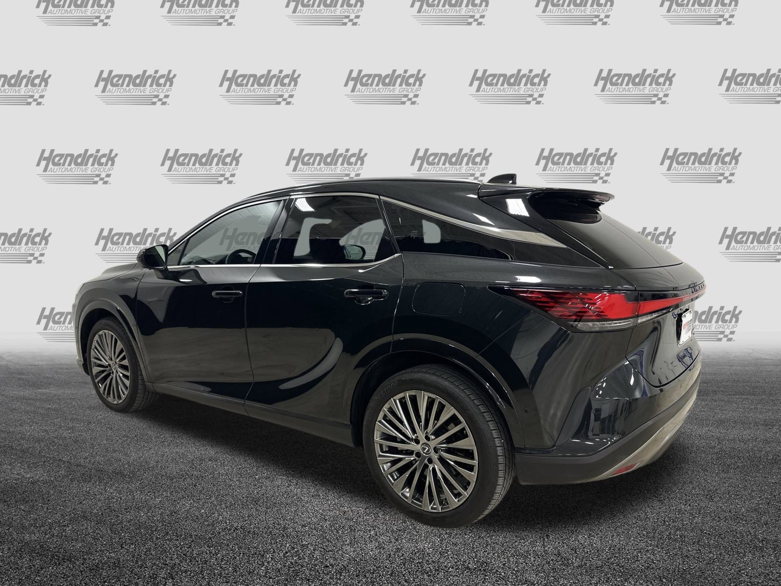 Certified 2025 Lexus RX 450h 450h+ Luxury w/ Convenience Package image 8