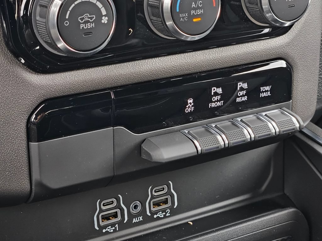 New 2026 RAM 1500 Big Horn AWD/4WD image 23