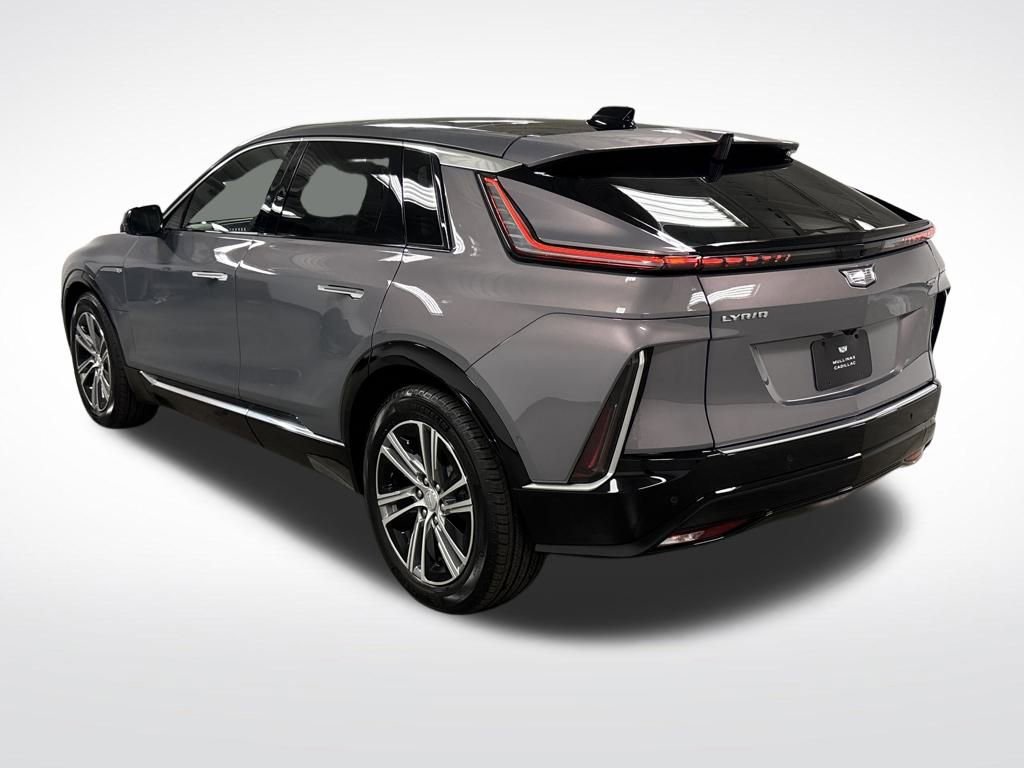 New 2026 Cadillac Lyriq Premium Luxury w/ LPO, Floor Liner Package image 15