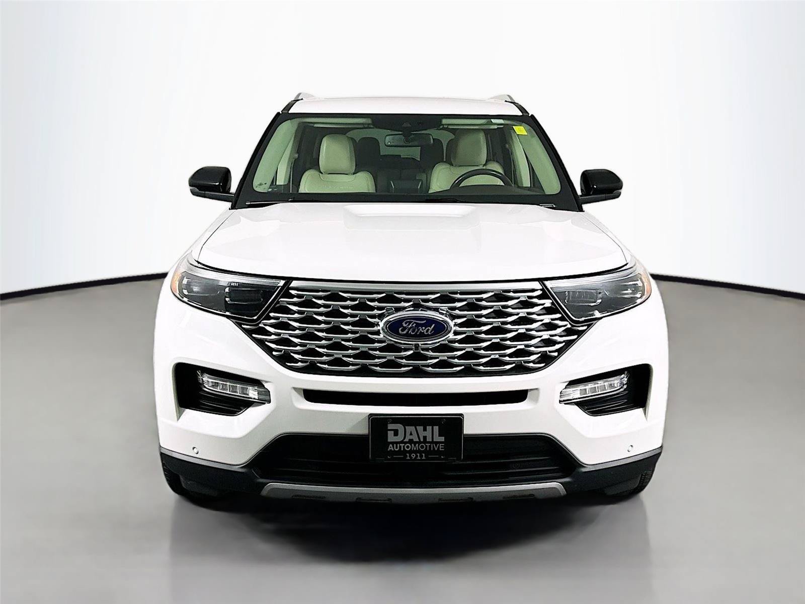 Used 2020 Ford Explorer Platinum w/ Premium Technology Package AWD/4WD image 3