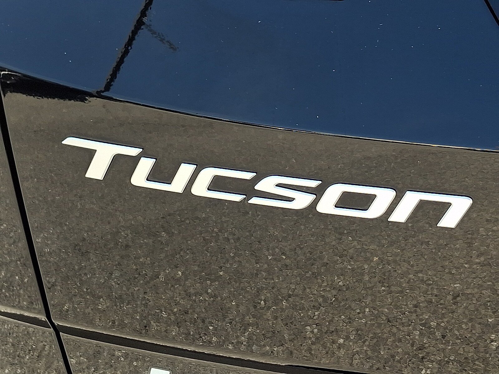 Certified 2025 Hyundai Tucson Limited AWD/4WD image 33