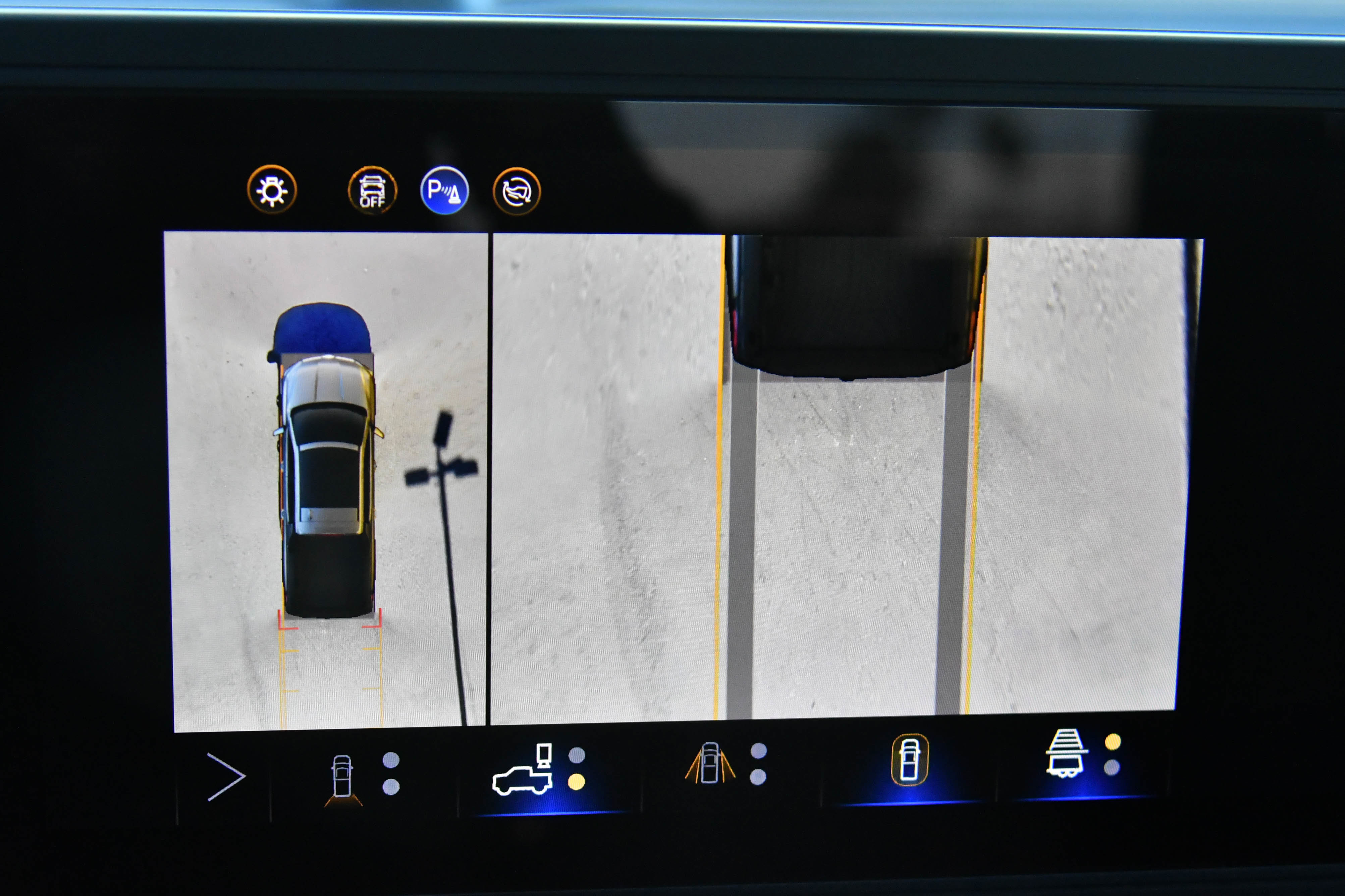 Used 2024 Chevrolet Silverado EV W/T image 19