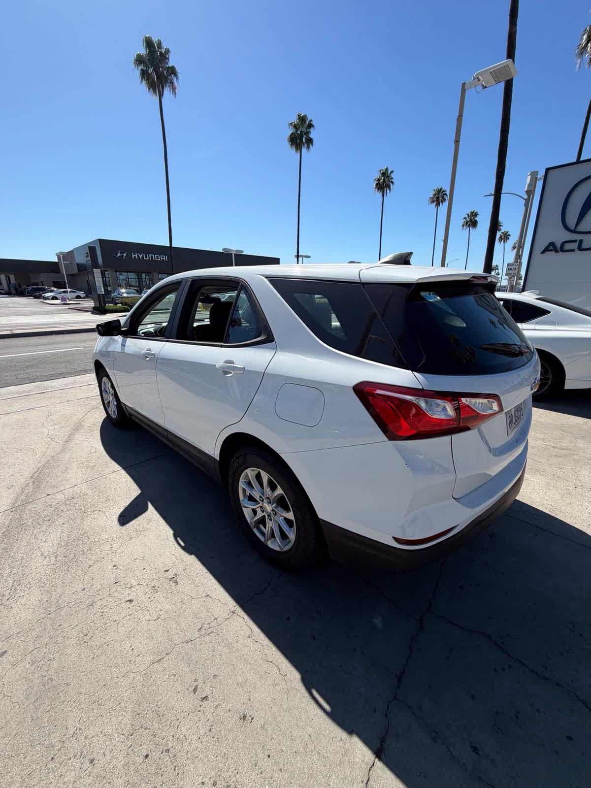 Used 2020 Chevrolet Equinox LS FWD image 7