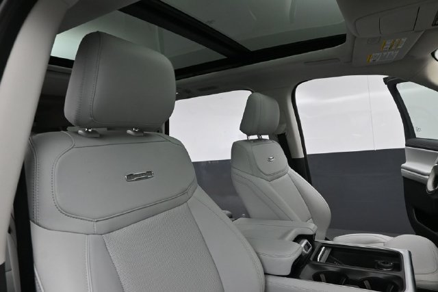 Certified 2025 Ford Expedition Max Platinum w/ Driver's Package AWD/4WD image 31