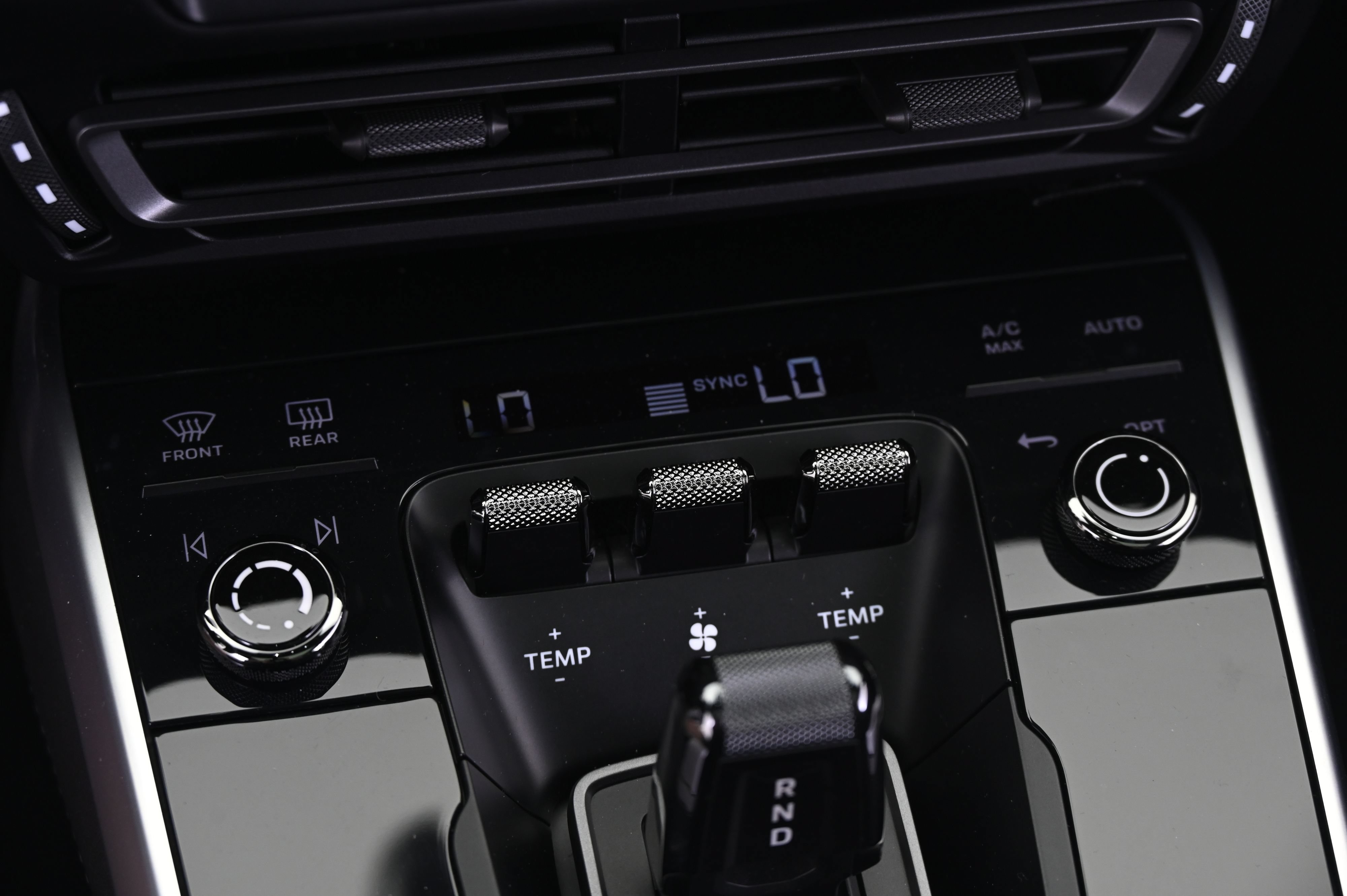 Certified 2021 Porsche 911 Turbo S AWD/4WD image 30