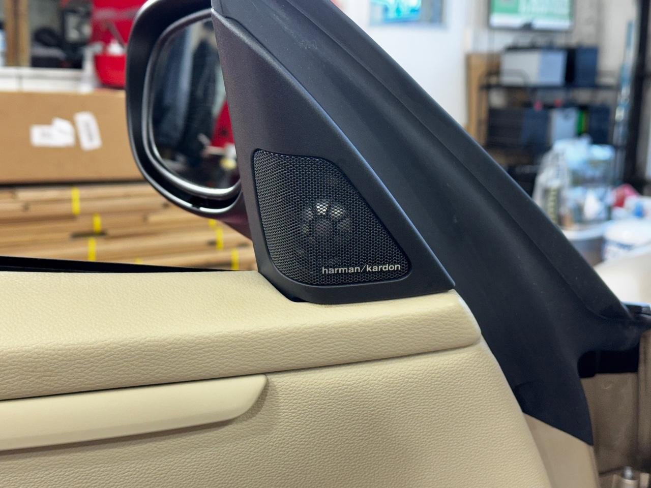 Used 2013 BMW 335i Convertible image 15