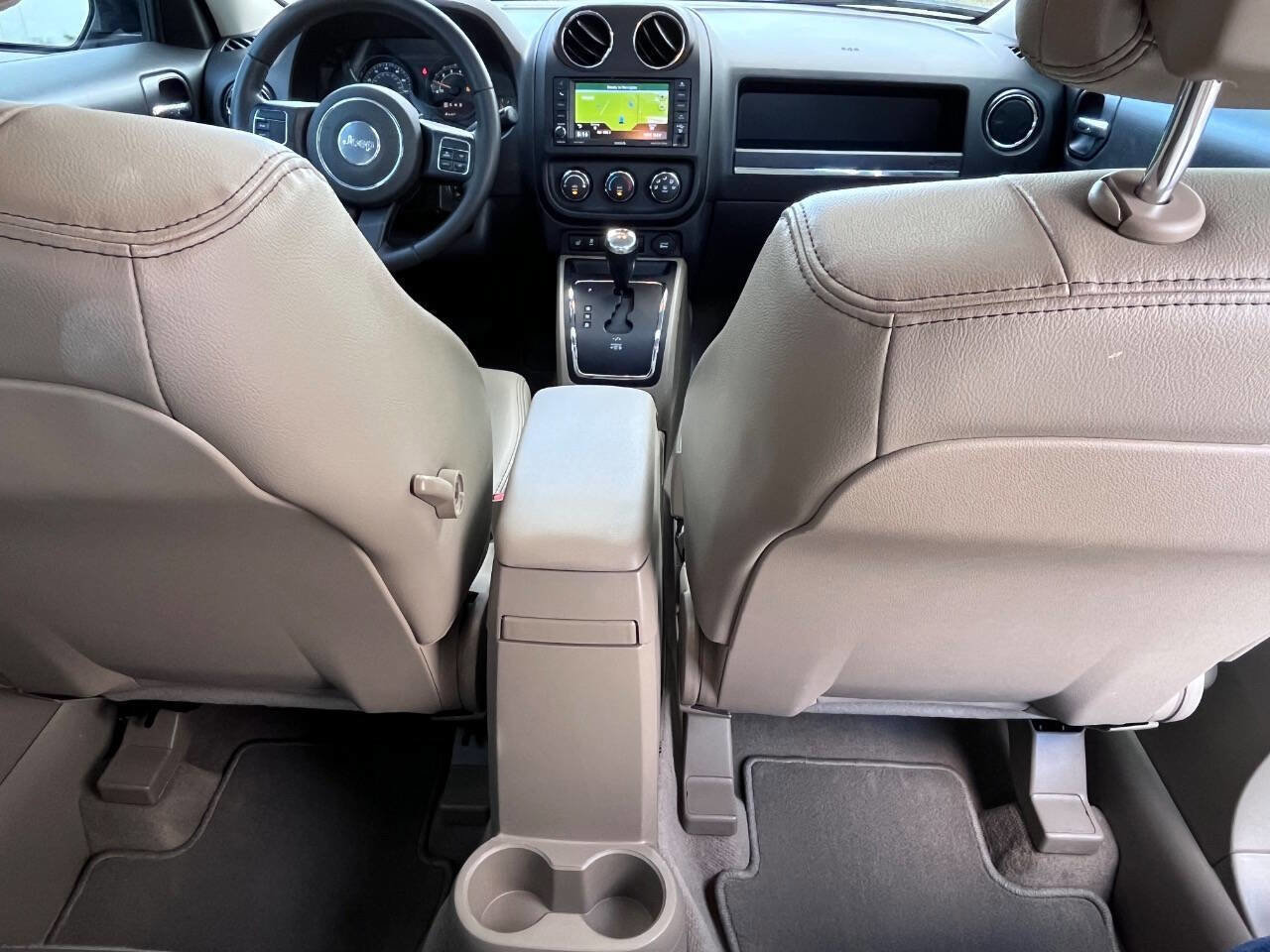 Used 2015 Jeep Patriot High Altitude AWD/4WD image 27