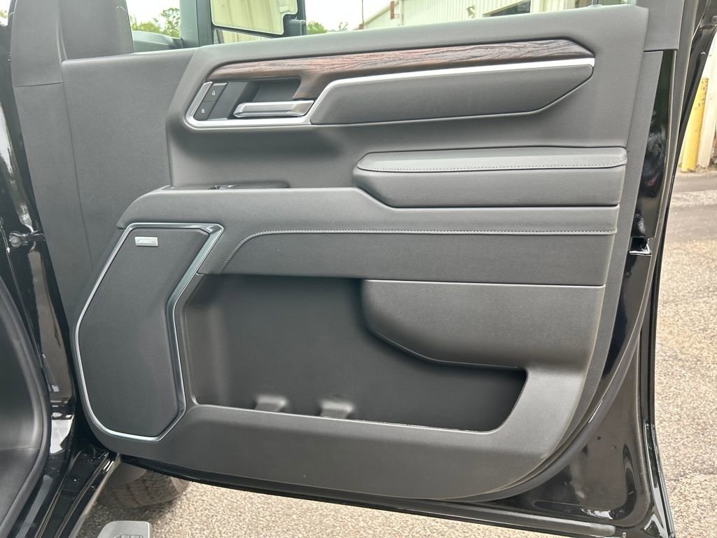 New 2026 GMC Sierra 2500 SLT w/ SLT Premium Package image 29