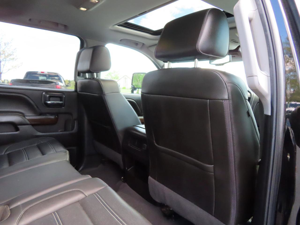 Used 2019 GMC Sierra 3500 Denali w/ Duramax Plus Package AWD/4WD image 52