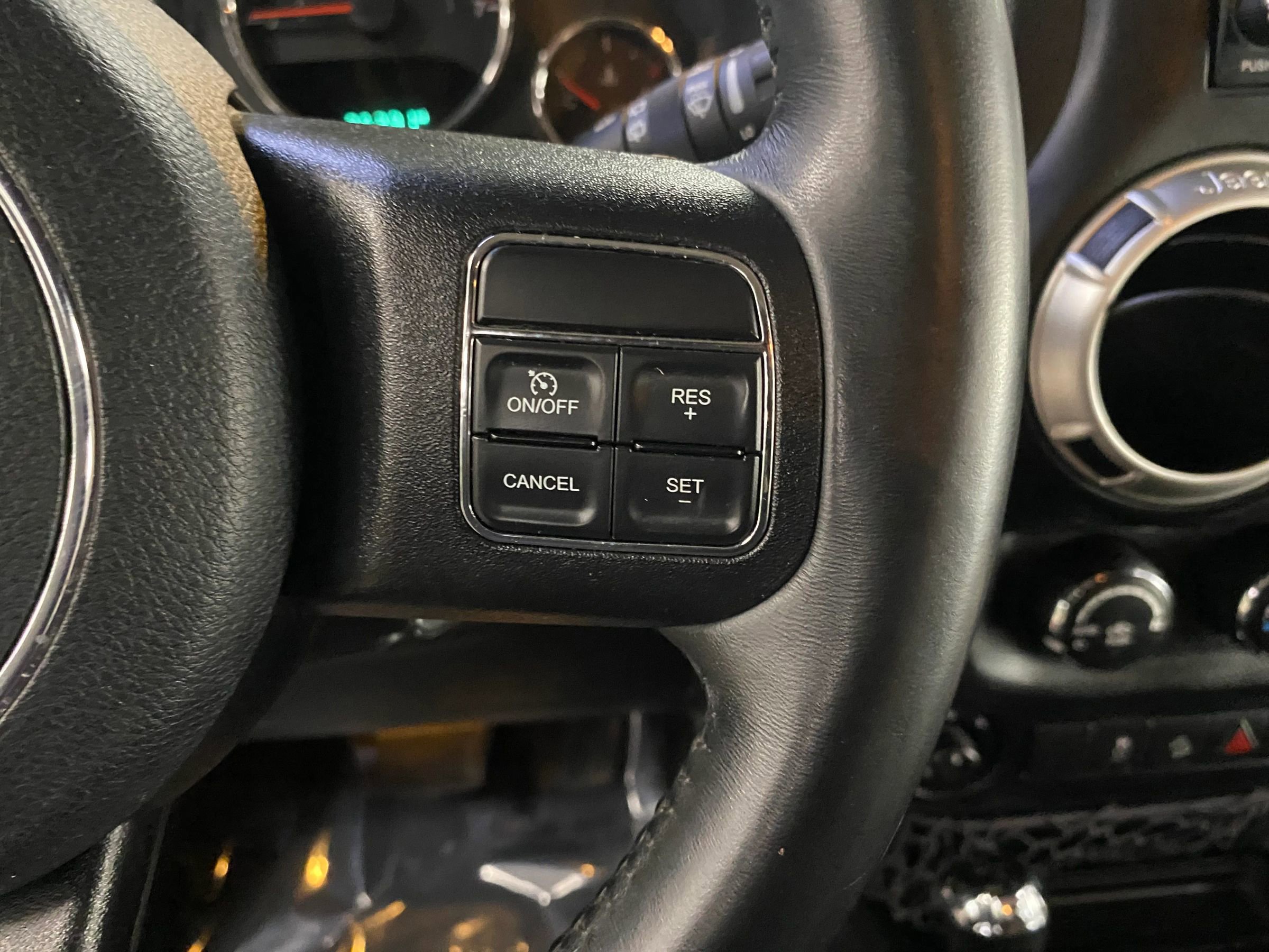 Used 2017 Jeep Wrangler Unlimited Sahara image 16