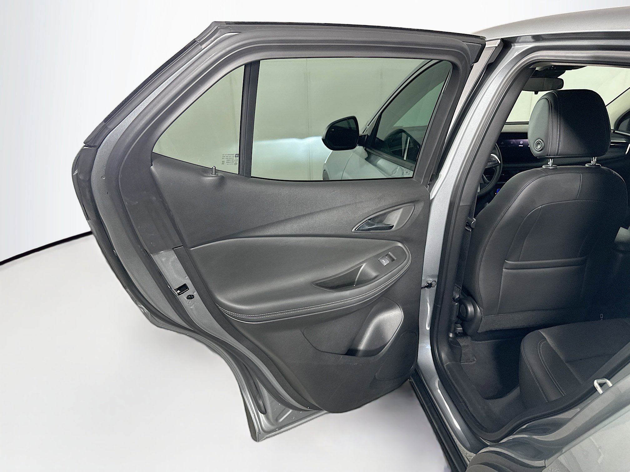 Used 2025 Buick Encore GX Preferred image 25