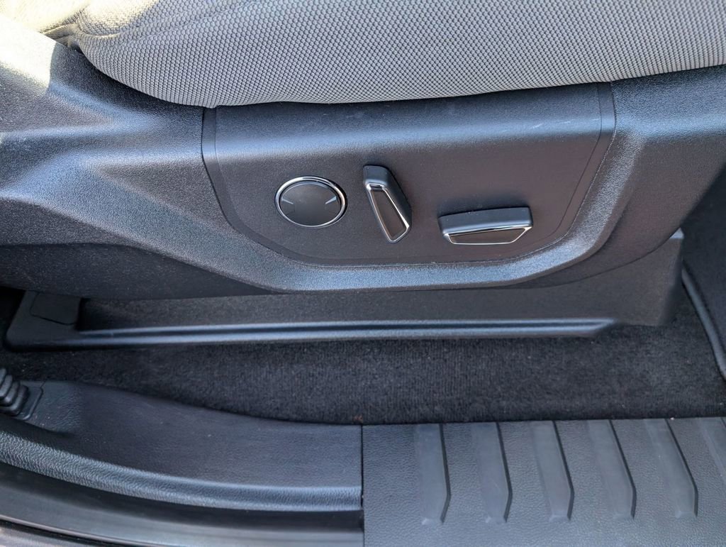 Used 2018 Ford F150 XLT w/ Equipment Group 302A Luxury image 46