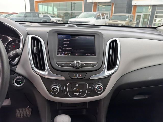 Used 2022 Chevrolet Equinox LS w/ LS Convenience Package FWD image 39