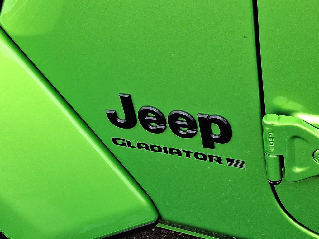 New 2025 Jeep Gladiator Sport AWD/4WD image 16