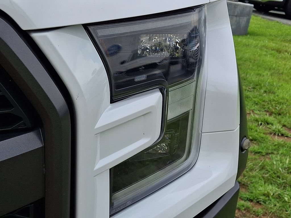 Used 2019 Ford F150 Raptor w/ Equipment Group 802A Luxury AWD/4WD image 9