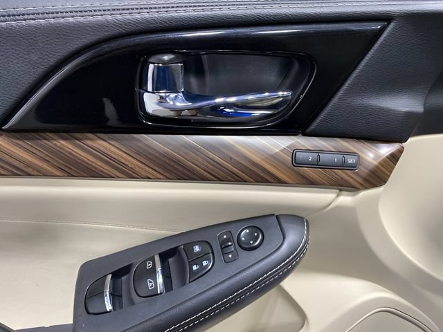 Certified 2016 Nissan Maxima Platinum FWD image 10
