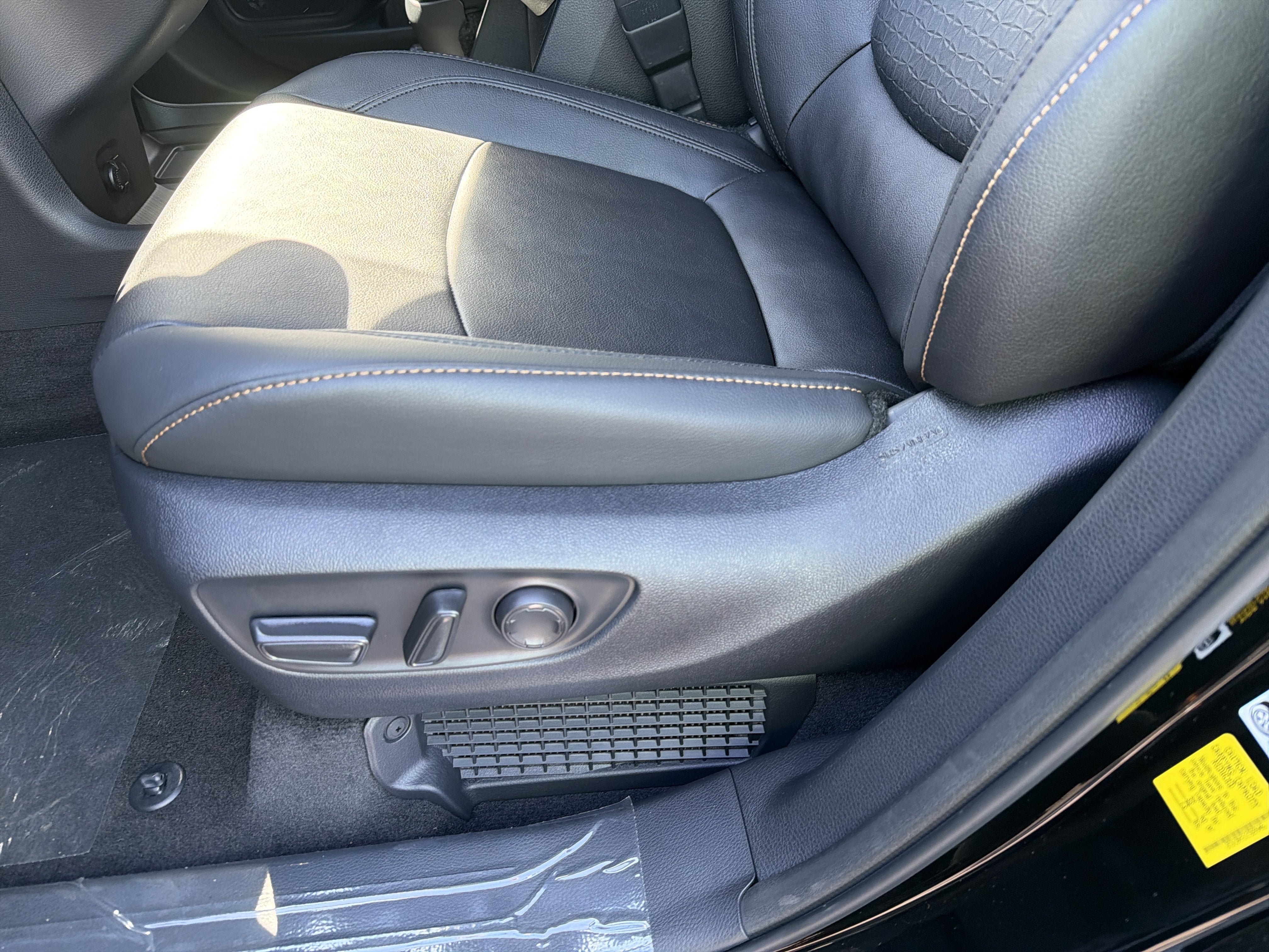 New 2026 Toyota Sienna AWD image 9